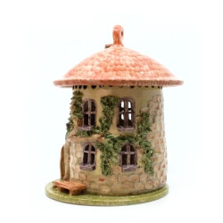 cute handpainted lantern fairy house (garden decoration) Image 3 grosses Feenhaus Windlicht Seite