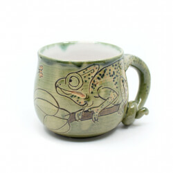 grüne Tasse 'Chamäleon' Detail