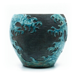 große Design Vase mit "Die große Welle vor Kanagawa" aus dem Rakubrand - Aussenansicht