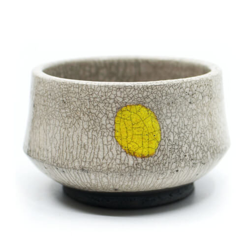 Raku Teeschale 'sonnengelb'
