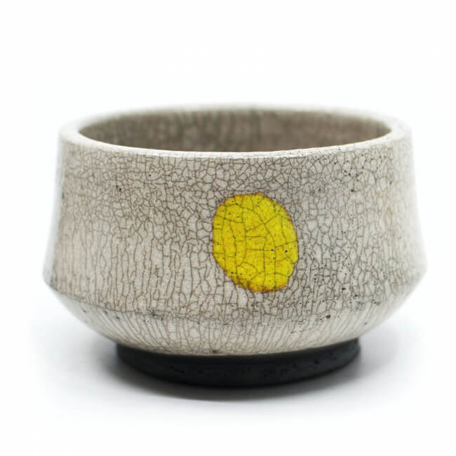 Raku Teeschale 'sonnengelb'