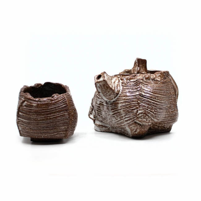 Teekanne & Chawan im Kurinuki-Stil