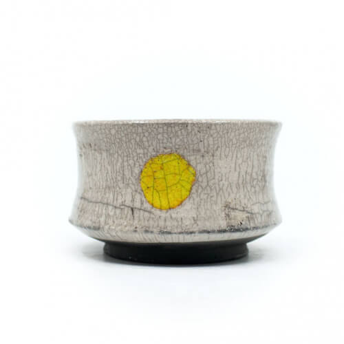 weisse Raku Teeschale Sonne