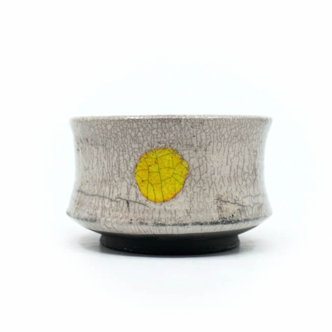 weisse Raku Teeschale Sonne