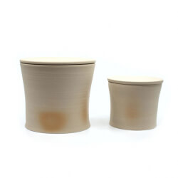 Schlichte Zylinder mit Deckel - nordisch zeitlos Zylinder mit Deckel ? nordisch zeitlos, Kussmal Außenseite